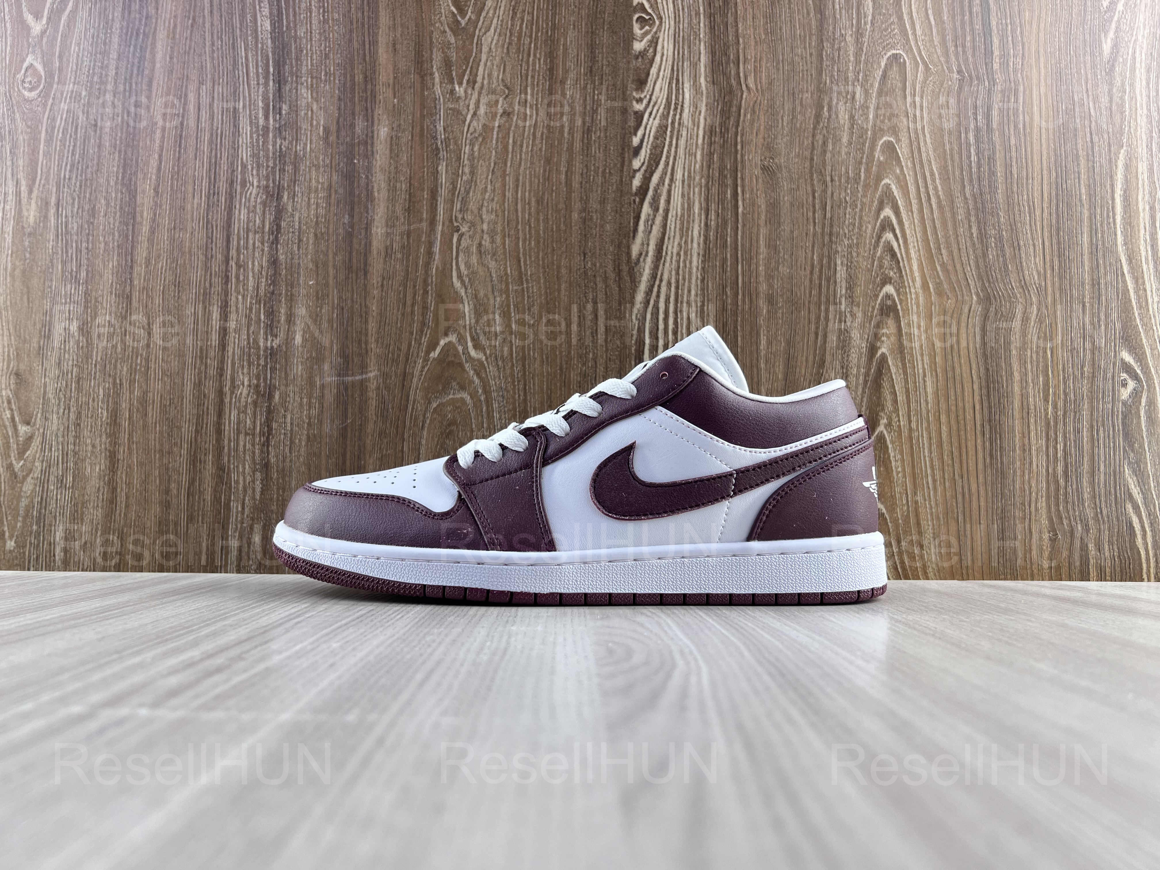 AJ 1 Low Team Red (Women's) DC0774-116 Shoe