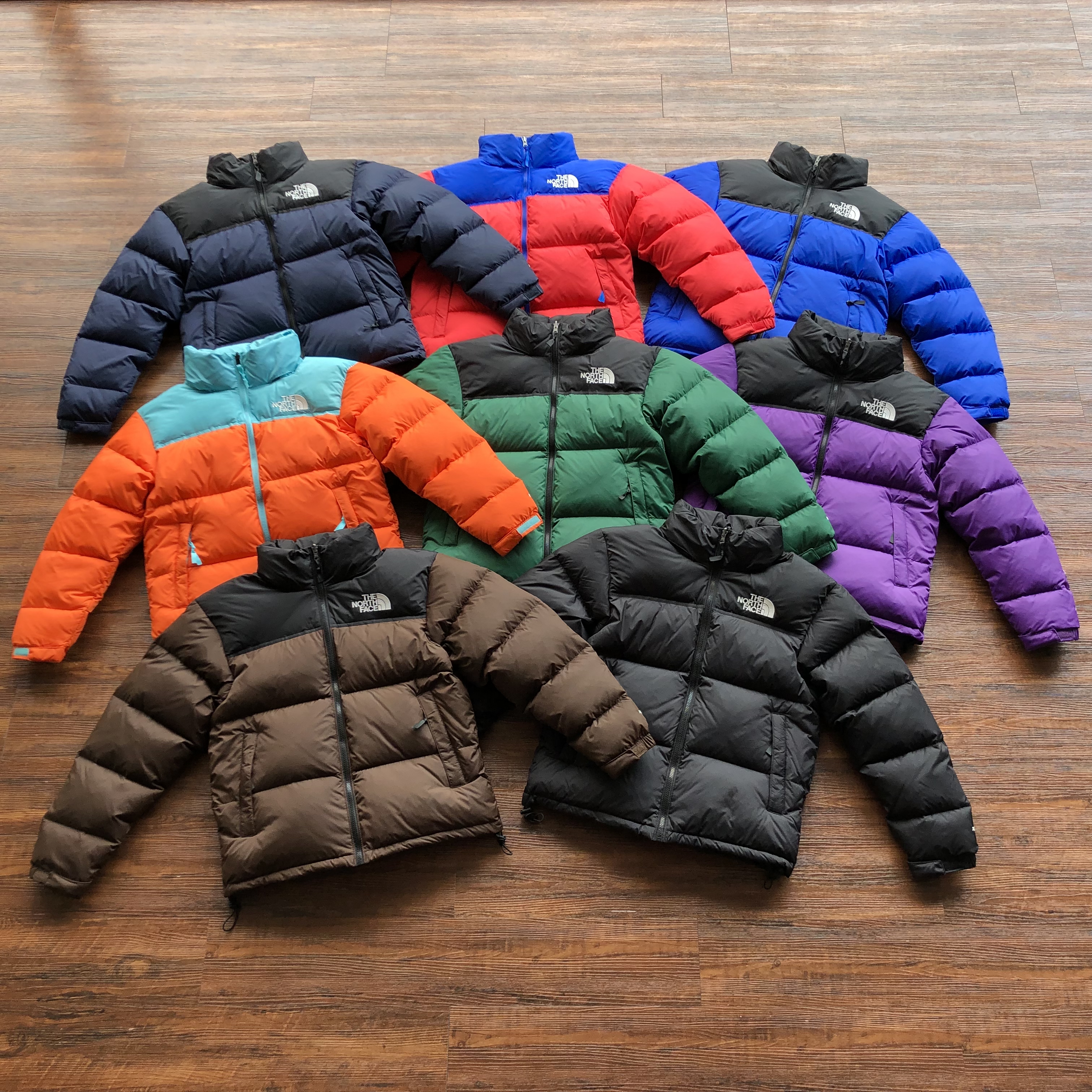 The North Face 700 Nuptse Beszállító