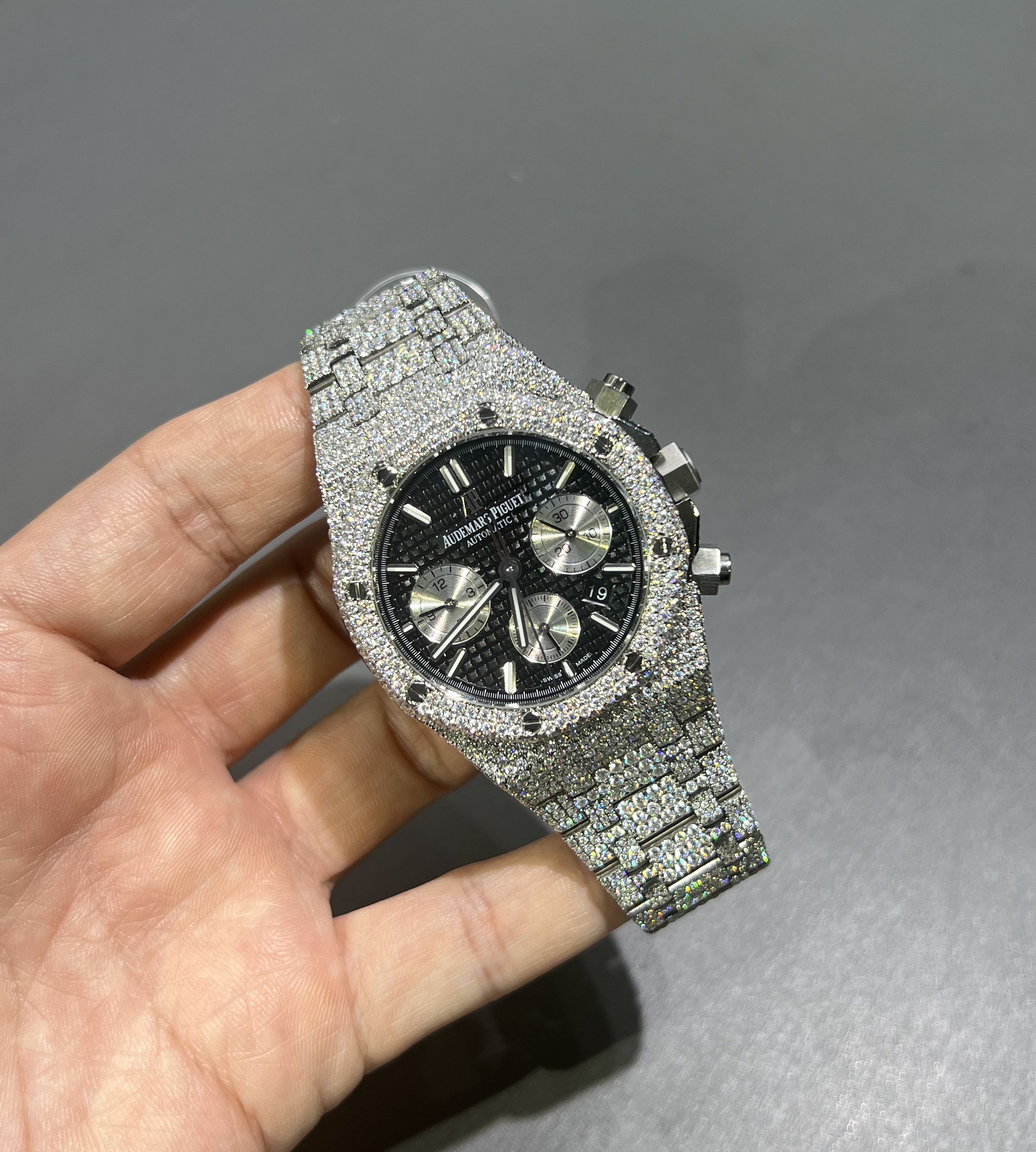 Moissanite AP Royal Oak (Plain Black Dial v2)